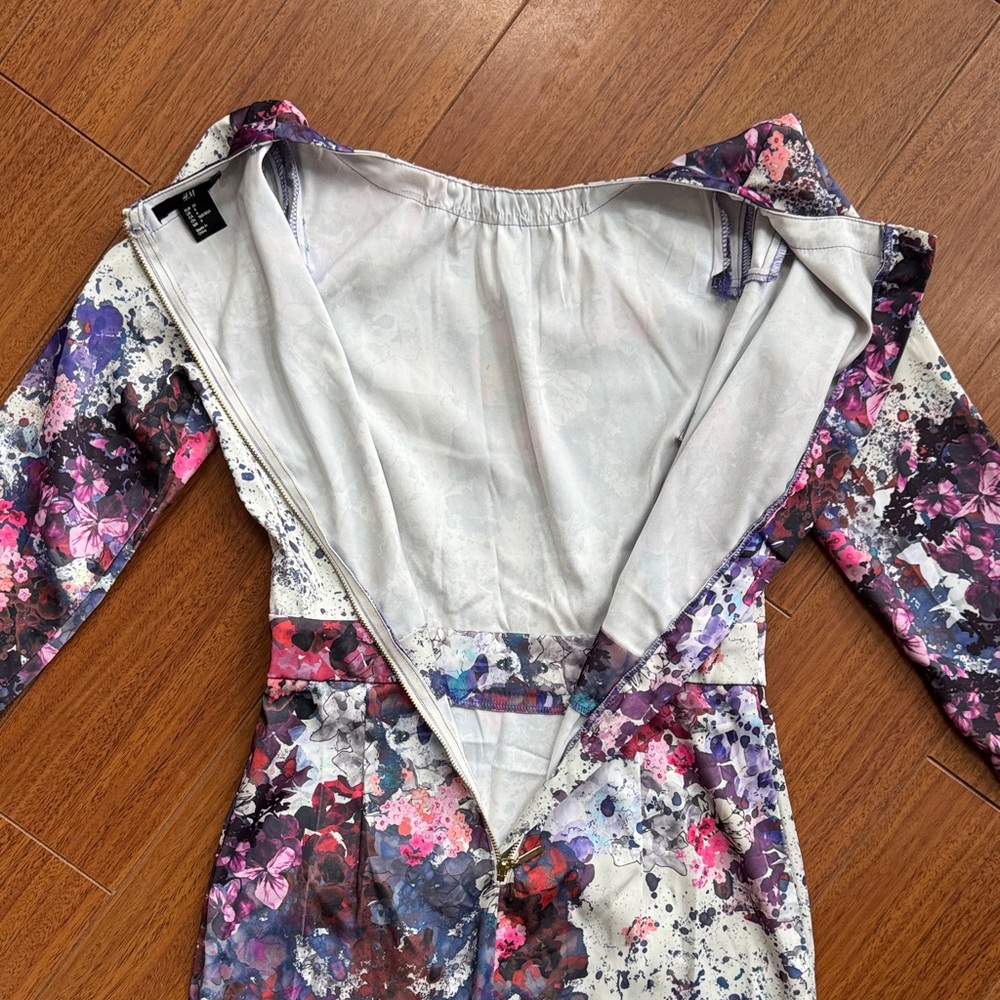 H&M Womens Dress with Floral Watercolor Print in Blue Pink and Purple size 4 - Picture 4 of 5